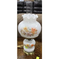 VINTAGE ROUND MILK GLASS LAMP (WORKING)