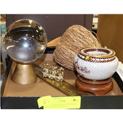 LOT OF DECORATIVE OFFICE/DESK DECOR-WOOD APPLE