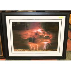 30X40 LIGHTNING PICTURE.