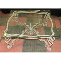 CLASSIC GLASS COFFEE TABLE