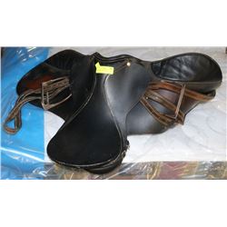 ENGLISH RIDING SADDLE