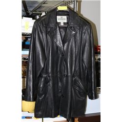 WINDRIVER MEN'S LEATHER JACKET - SIZE M -