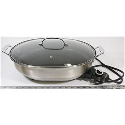 CUISNART 15"X12" ELECTRIC FRYING PAN WITH GLASS