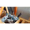 Image 2 : LOT OF TOOLS AND SLEDGE HAMMER