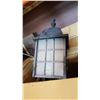 Image 2 : 6 OUTDOOR LANTERNS