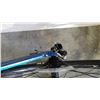 Image 3 : BLUE ROCKY MOUNTAIN BIKE