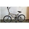 Image 1 : CHROME PACIFIC BIKE