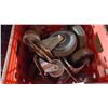 Image 2 : CRATE OF CASTORS