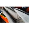 Image 2 : 6 LEATHER HIDES