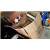 Image 1 : 3 BOXES OF TRACK LIGHTS