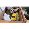 Image 3 : 2 BOXES ESTATE GOODS