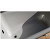 Image 4 : 59 BY 28 INCH FOOTED TUB