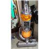 Image 2 : DYSON DC25 VACUUM