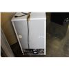 Image 3 : GOLDSTAR WHITE BAR FRIDGE