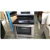 Image 1 : FRIGIDAIRE STAINLESS INDUCTION STOVE