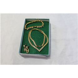 EARRING AND NECKLACE AND BRACELET SET