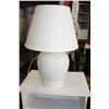 Image 1 : POTTERY TABLE LAMP