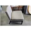 Image 1 : MODERN LEATHER CHAIR