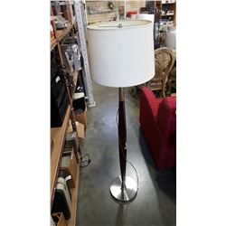 MODERN FLOOR LAMP WITH WHITE SHADE