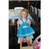 Image 3 : LARGE DOLL AND CATS IN THE GARDEN MUSICAL