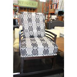 NEW ASHLEY SIGNATURE WOOD FRAMED AND ULPHOSTERED ACCENT CHAIR RETAIL $699