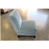 Image 2 : MODERN BLUE ACCENT CHAIR