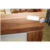 Image 2 : KINGSIZE WHITE AND WOOD FINSH MODERN HEADBOARD