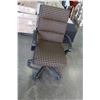 Image 1 : ROLLING GAS LIFT OFFICE CHAIR, VERY COMFORTABLE!