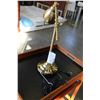 Image 2 : IKEA ADJUSTABLE TABLE LAMP