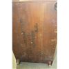 Image 3 : VINTAGE MADE IN VANCOUVER WALNUT COFFEE TABLE