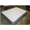 Image 1 : CASPER QUEEN SIZE MATTRESS