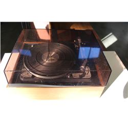 DUAL 1015 TURNTABLE