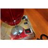 Image 3 : PAIR OF MODERN RED AND CHROME TABLE LAMPS