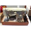 Image 1 : INTERNATIONAL MODEL 555 SEWING MACHINE