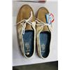 Image 2 : BRAND NEW IN BOX SIZE 8 VANS LADIES WITH TAGS