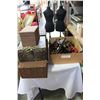 Image 1 : JEWELLRY STANDS AND PLATE RACKS, AND GIFT BOXES