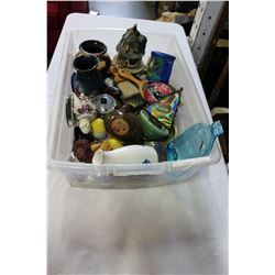 TOTE OF GLASSWARE, ART GLASS, AND COLLECTABLES