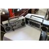 Image 1 : 2 STEREOS
