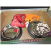 Image 1 : New Pet Bundle 2 Stainless bowls / 2 retractable leashes / Bandana collar