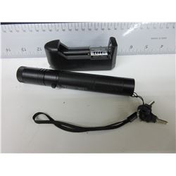 New high power Laser Pointer with Key Lock / comes with Battery + charger