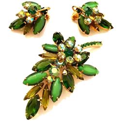 Vintage Mid Century Juliana Green Costume Brooch & Clip On Earrings Set