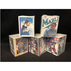 MIXED SPORTS TRADING CARD LOT