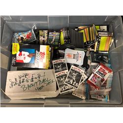 MIXED SPORTS TRADING CARDS LOT