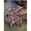 Image 1 : camo pop-up blind backpack style