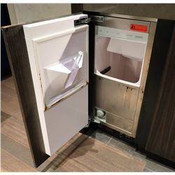 Sub-Zero Model UC-15IP Undercounter Ice Maker w/Cabinet Door Retail $3805