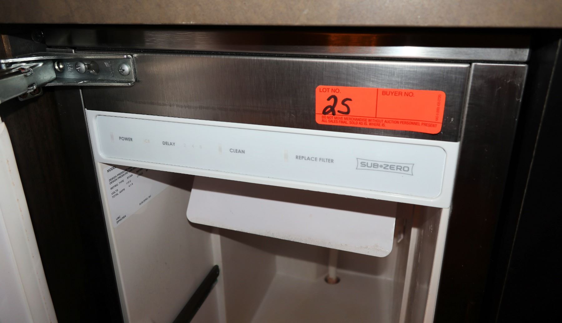 SubZero Model UC15IP Undercounter Ice Maker Door Retail