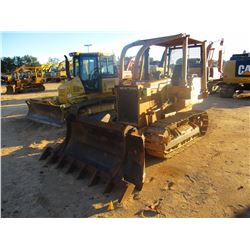 KOMATSU D31E-18 CRAWLER TRACTOR, VIN/SN:A40541 - 6 WAY BLADE, RAKE, CANOPY, SWEEPS, REAR SCREEN, MET