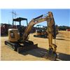 Image 2 : 2015 CAT 303.5E2 CR MINI EXCAVATOR, VIN/SN:JWY00353 - 4'-6" STICK, 10" BUCKET, AUX HYD, BLADE, RUBBE