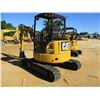 Image 6 : 2015 CAT 303.5E2 CR MINI EXCAVATOR, VIN/SN:JWY00353 - 4'-6" STICK, 10" BUCKET, AUX HYD, BLADE, RUBBE