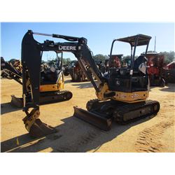 2011 JOHN DEERE 27D MINI EXCAVATOR, VIN/SN:256016 - 3' 10" STICK, BUCKET, COUPLER, AUX HYD, BLADE, R